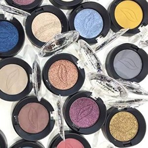 Products: Eyeshadow – Compact Silk Texture High Pigment puroBIO