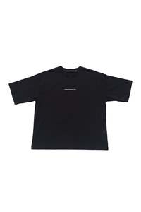 SERIF T-SHIRT - RELAXED FIT