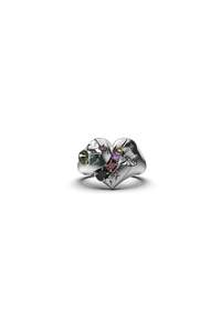 Everlasting Light Exclusive: DECONSTRUCTED HEART SIGNET RING