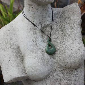Ornaments & Handicraft: Greenstone Twist Pendant