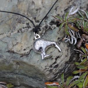 Ornaments & Handicraft: Sterling Silver Kiwi Pendant