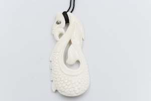 Bone And Paua Jewellery: Bone Fish Hook BP024