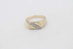 Gold Mens Ring: 9ct Gold Mens CZ ring