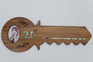 21st Keys: 21ST KEY - Wooden Oval Photo key with Pen