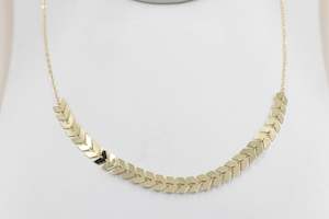 Gold Chains: 9ct Gold Trace Link with arrow shape pendents HHX802/1