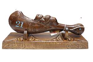 Native New Zealand Wood Paua 21st Large Wahaika With Base