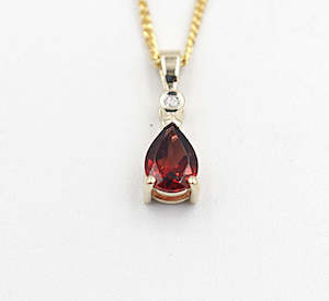 Gold Pendents: 9ct Gold Genuine Garnet Pendent P2000-GADC