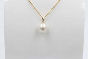 Gold Pendents: 9ct Gold Set Fresh water Pearl Pendent 12*9mm SP01