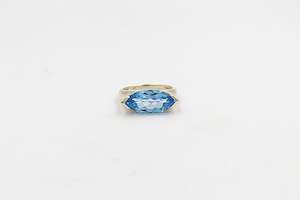 9ct Gold Blue Topaz Fashion Ring