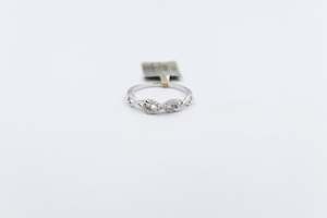 14ct White Gold Infinity ring SKR35511