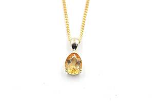 Gold Pendents: 9ct Gold Genuine Citrine pendent SYP3701