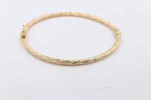 9ct Gold Solid Bangle 3.6mm ALX112
