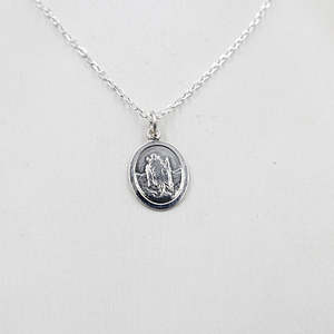 Stg Silver Pendents: Stg silver Oval Saint Christopher Pendent SSTCH69