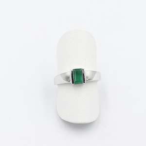 Gold Ladies Rings: 9ct White Gold Emerald Ring