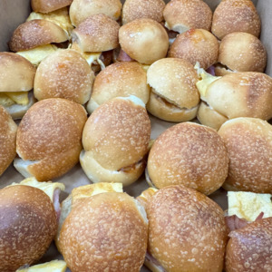 Catering: Mini bacon and egg buns