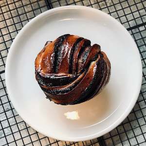 PRE-ORDER MATARIKI: Babka - Chocolate & Hazelnut