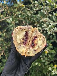 Stuffed Cookies: White Choclate & Raspberry