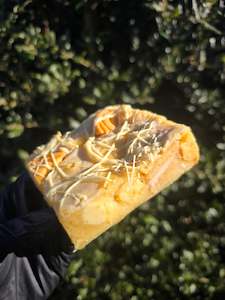 Slices: Custard Cream Blondie