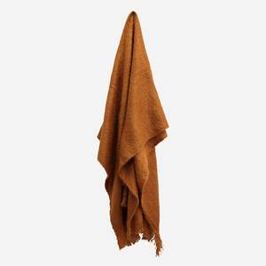 Decor: Throw Cognac