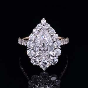 4.14ct Crushed Ice Pear