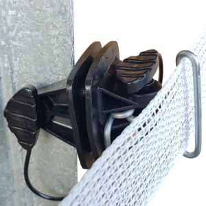 Accessories: 85mm Horse Tape Insulator Adaptor Clip 25pk