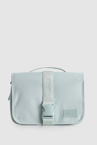 Travel Companions: Bondi Hanging Toiletry Case