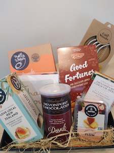 Pamper Me: Foodie Favourites Everyday Gift Basket