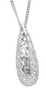 Karen Walker: MEMENTO KORU PENDANT