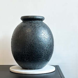 Earthenware Round Vessel Black