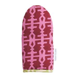 Dining And Kitchen: Amata Oven Mitt