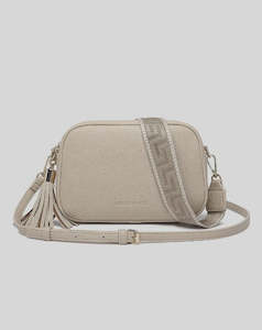 Casual Bags: Jacinta Gia Crossbody Bag (Biscotti)