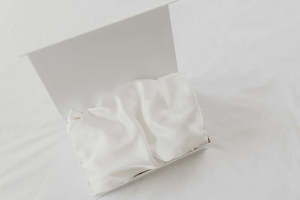 Bassinet Sheet in gift box ( Ivory)