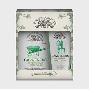 Gift Sets: Earth Botanics Gardeners #2 Gift Box.