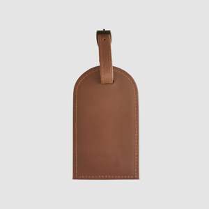 Luggage Tag in Tan (112 mm x 74 mm). Duffle&Co embossed.