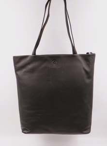 Large Tote - Black ST76