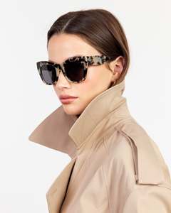 Sloane Sunglasses Light Tortoise