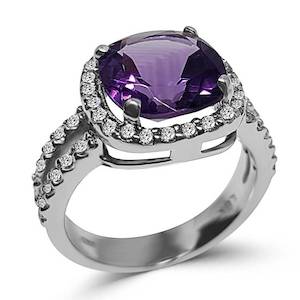 Gemstone Engagement Rings: Amethyste