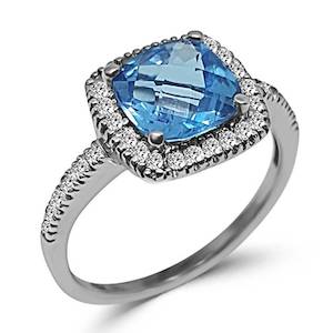 Gemstone Engagement Rings: Soporo