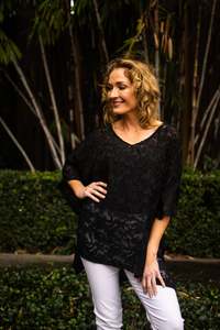 Sale: Willow Tree | CHIFFON PONCHO - Black