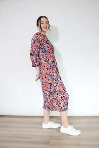 Jaclyn M: JACLYN M Lilly Crinkle Dress - Black Floral