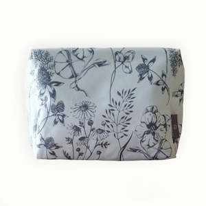 De Lorenzo: De Lorenzo Toilet | Cosmetic Bag