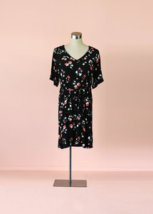 Products: 17 Sundays - Floral Dress, Size 20 - Styled in Seconds