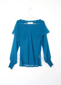 Andrea Moore - Lantern Sleeve Blouse, Size 12-14 - Styled in Seconds