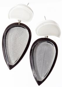 Mira: 9420501BLAKQ0) MIRA black stud