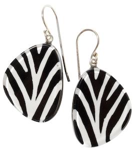 Summer 23: 7390504BWHIQ00 NALI black/white short hook