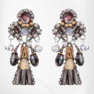 Jewelry: C2284 Handmade in Israel Ayala Bar earring