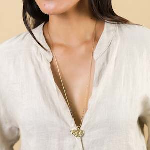 Franck Herval: FH15--64382 JINKA   long necklace with ginkgo leaf pendant
