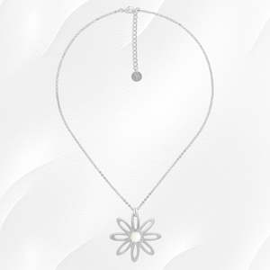 OT1531947 BLOOM   small flower silvered pendant necklace