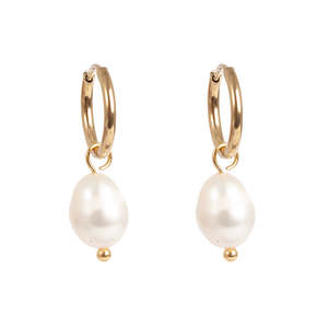 A C Oslo: Freshwater Pearl Drop Earrings