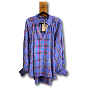 Latest Additions: Kiik Luxe. Raglan Sleeve Top. Size - One Size